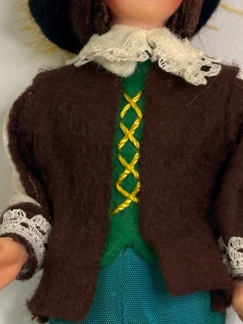 Italian Traditional Kids' Doll Pair in Green and Brown Costume from Italy 🇮🇹